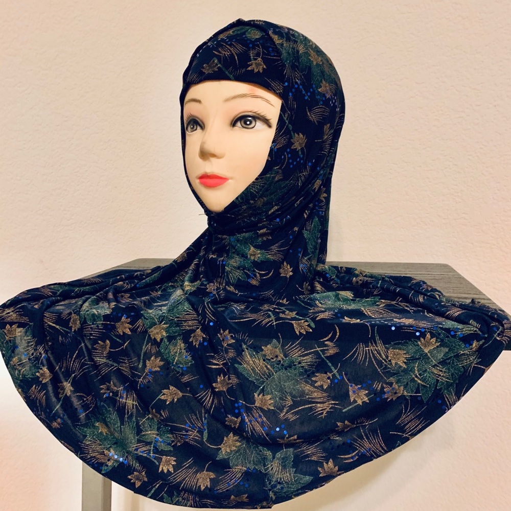Women’s 2pieces Hijab/wraps one size fits all.NWOT